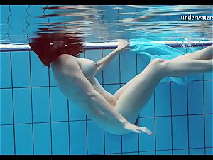Piyavka Chehova hefty bouncy sweet knockers underwater